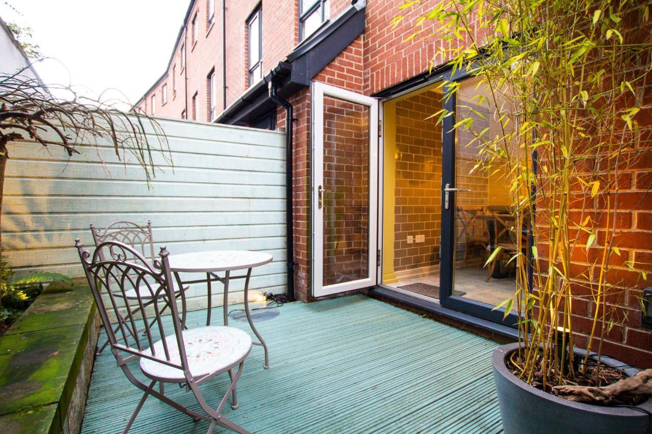 Charles St Chester City Townhouse By Rework Accommodation Kültér fotó