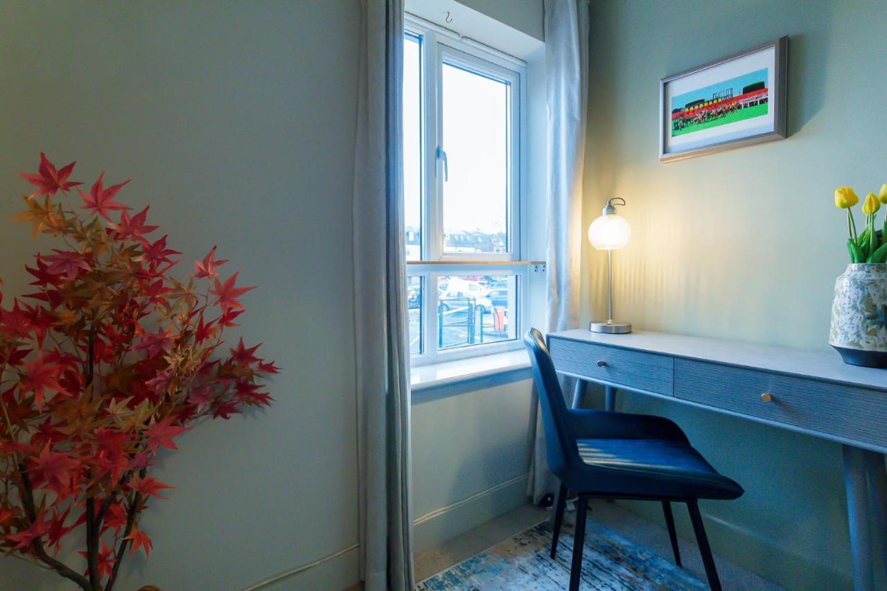 Charles St Chester City Townhouse By Rework Accommodation Kültér fotó